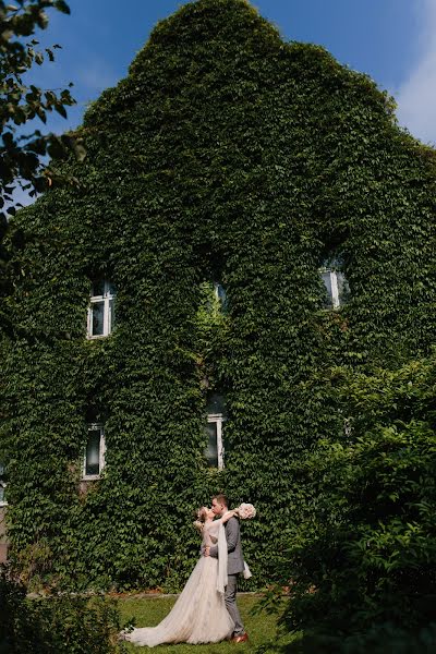 Fotógrafo de casamento Evgeniya Danilova (evgeniadi). Foto de 20 de fevereiro 2019