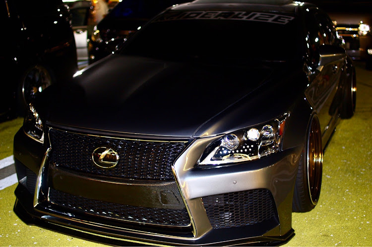 クラウンアスリートの宝塚MT・王冠・キャンギャル・コラボに関するカスタム事例の投稿画像6枚目