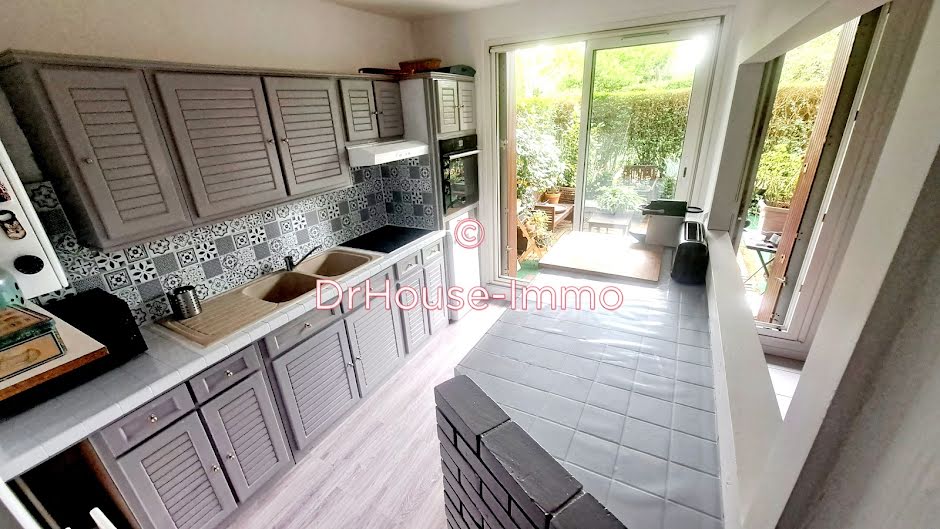 Vente appartement 3 pièces 72.44 m² à Pontault-Combault (77340), 269 000 €