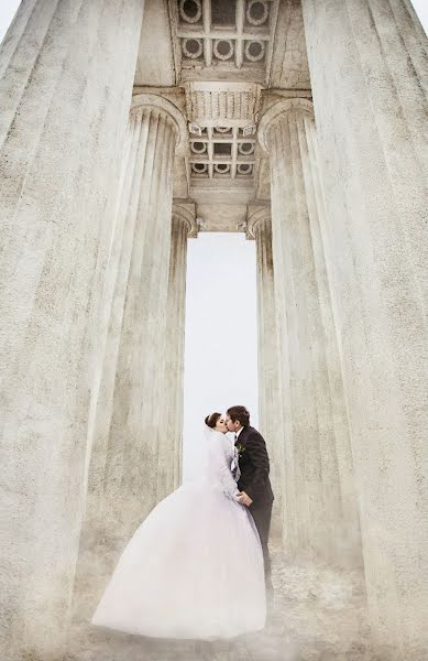 Bryllupsfotograf Mariya Budanova (vlgmb). Bilde av 8 november 2015