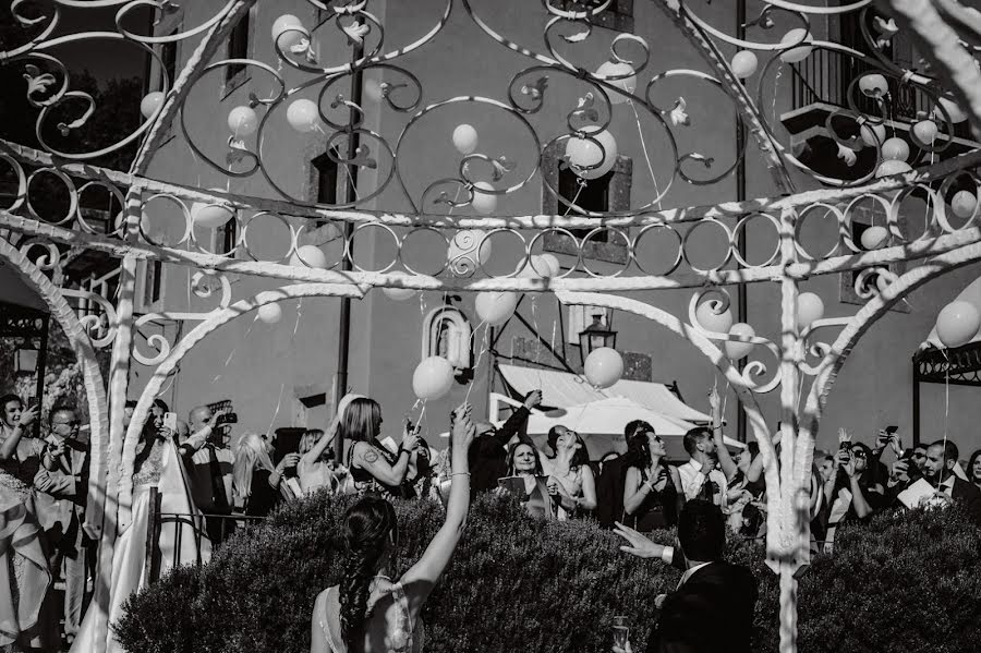 Wedding photographer Alessio Martinelli (blackandlight). Photo of 28 July 2021