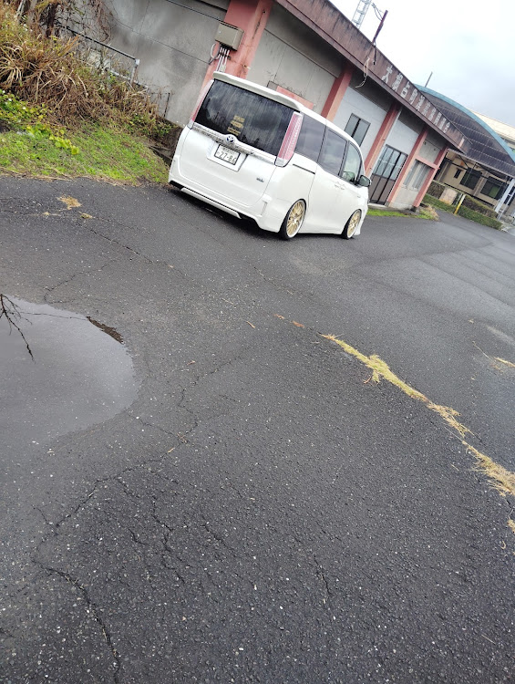 ヴォクシーの鹿児島・12月もよろしくお願いします・仕事が多忙・鰤、カンパチ恐怖症🤣・C.T.C.O Familyに関するカスタム事例の投稿画像2枚目