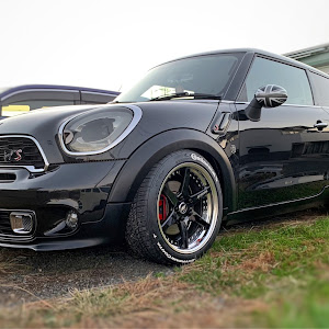 MINI Paceman