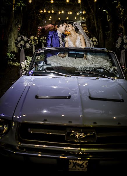 Wedding photographer Santiago Ospina (santiagoospina). Photo of 14 March 2019