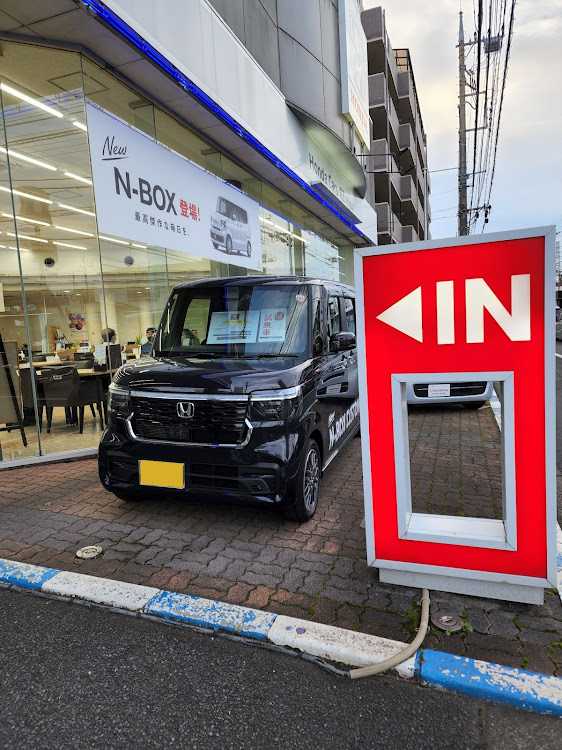 フィットの自宅の駐車場・ホンダのディーラーに関するカスタム事例の投稿画像13枚目