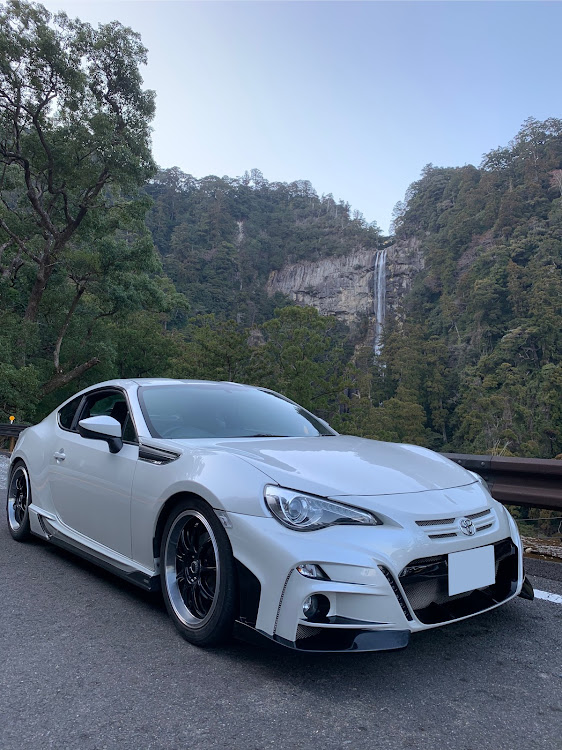86の右斜め前写真展・ドライブ・和歌山・京都・86BRZに関するカスタム事例の投稿画像1枚目