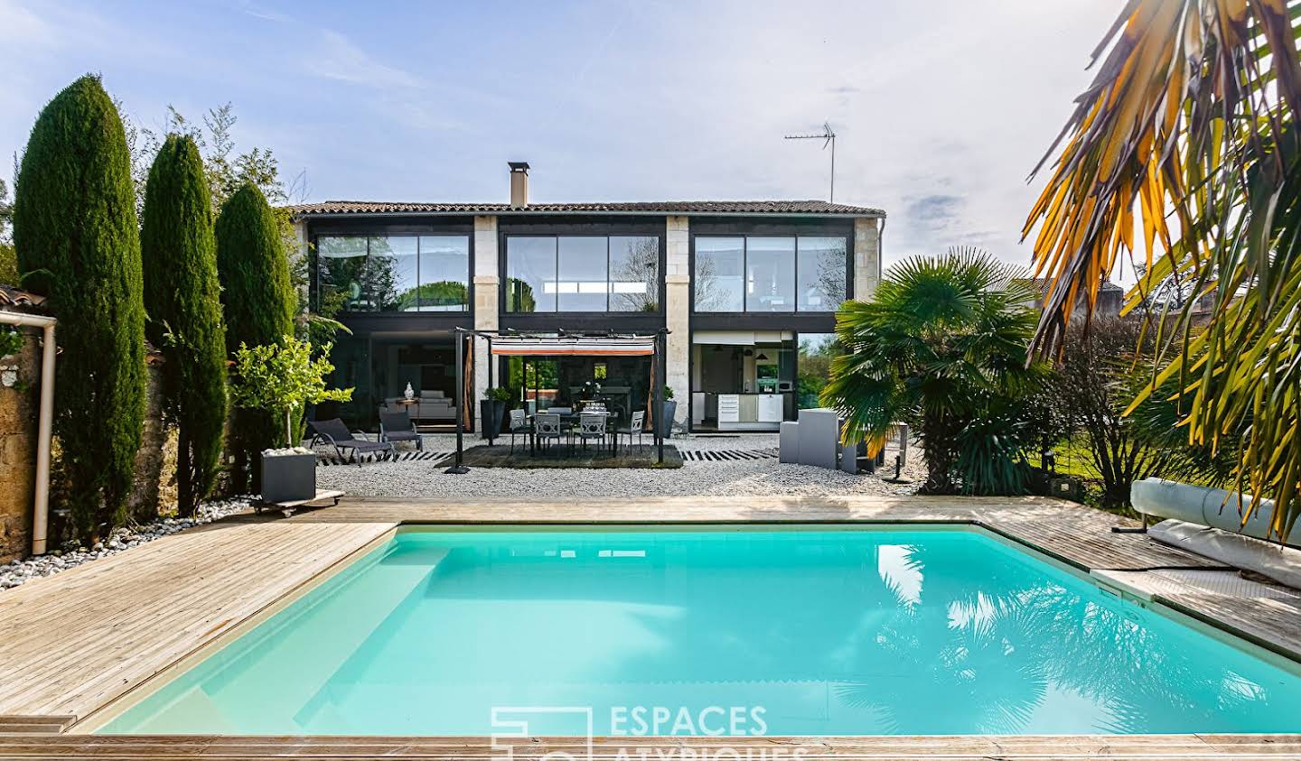 House with pool Niort