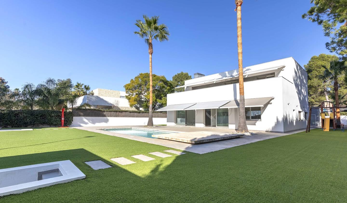 House with garden and terrace Rocafort