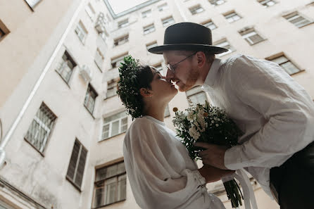 Fotógrafo de casamento Viktor Savelev (savelyev). Foto de 27 de setembro 2021