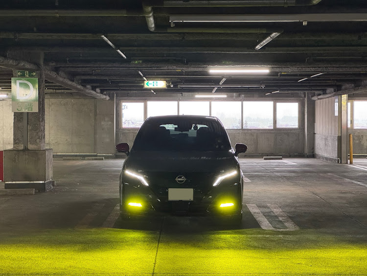 ノート オーラのニスモ・立体駐車場に関するカスタム事例の投稿画像1枚目