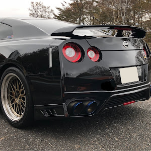 NISSAN GT-R R35