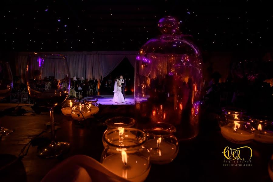 Fotógrafo de casamento Ever Lopez (everlopez). Foto de 15 de dezembro 2017