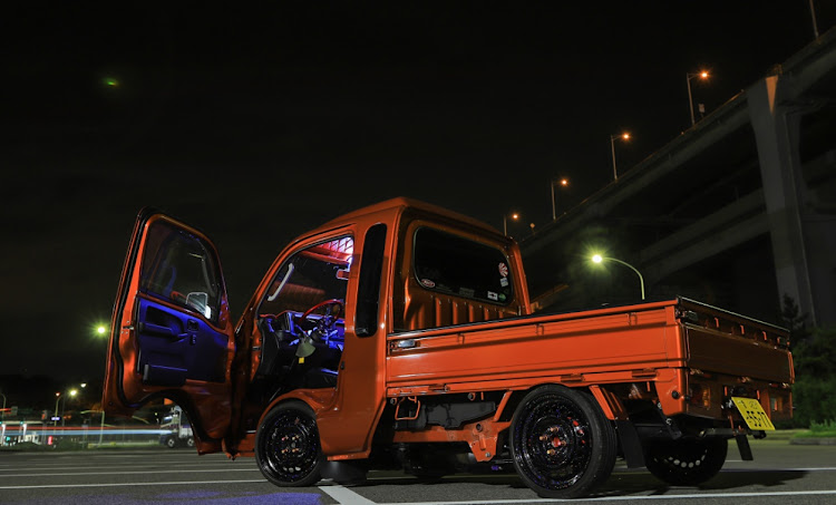 ハイゼットトラックの目指せPickUpCars・与島・夜の撮影に関するカスタム事例の投稿画像2枚目
