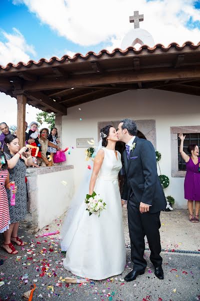 Wedding photographer Leticia M Penella (penellafoto). Photo of 18 October 2019