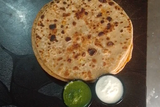 Methi Paneer Paratha