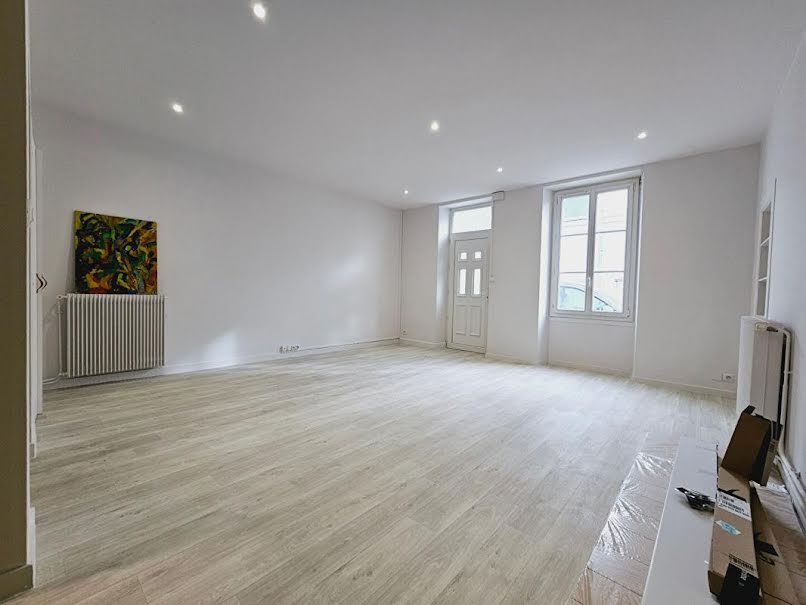 Vente maison 2 pièces 90 m² à Bourges (18000), 168 400 €