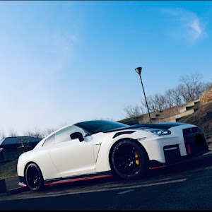 NISSAN GT-R R35