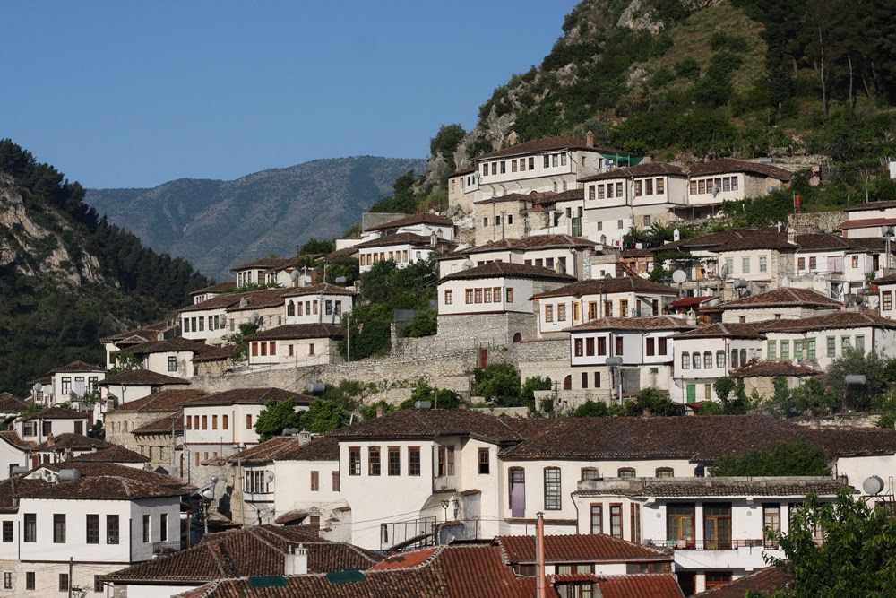 Berati, a cidade das mil janelas