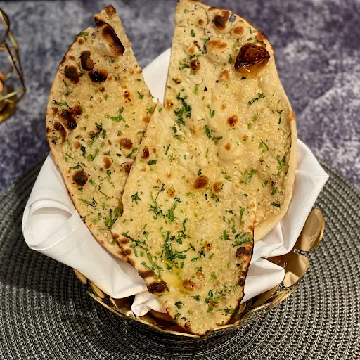 Crispy Aloo Butter Naan