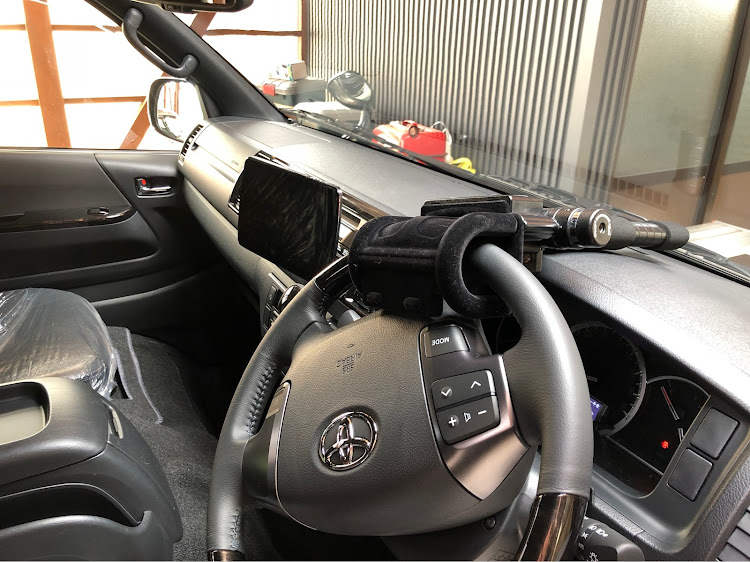ハイエースバンの新車紹介に関するカスタム事例の投稿画像1枚目