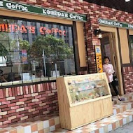 コメダ珈琲店 Komeda's Coffee