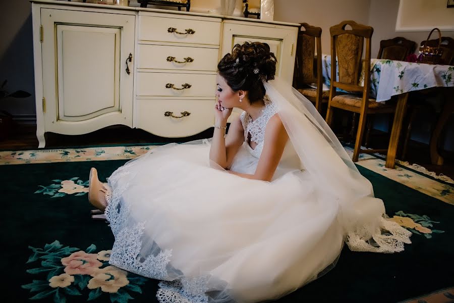 Wedding photographer Khristina Volos (xrystuk). Photo of 13 December 2016