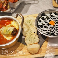 KATZ Fusion Restaurant 卡司複合式餐廳(高雄文化中心店)