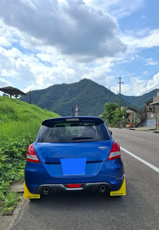 スイフトスポーツの山と愛車・国宝を添えて・台風接近中ご注意を！・ニャンと空気清浄機に関するカスタム事例の投稿画像3枚目