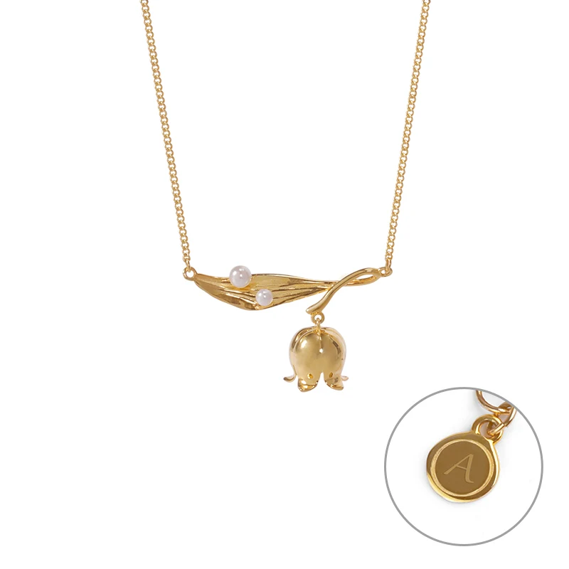 Collier et boucles d'oreilles Lily Happy Return, un ensemble élégant pour femmes. Appréciez la beauté et le retour heureux de cet ensemble.