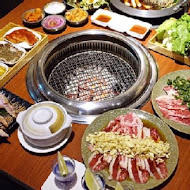 甘釜京韓日燒肉料理專門店