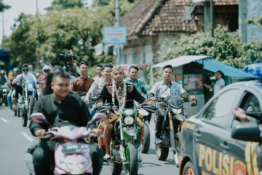 Wedding photographer Sugik Legowo Mawan Wibisono (wibisono). Photo of 21 June 2020