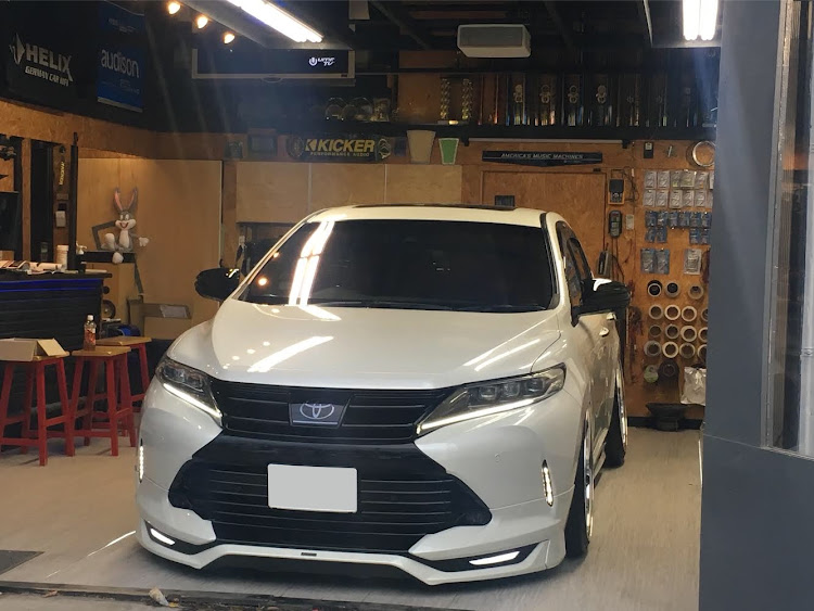 アルトラパンのキッカーサウンドミーティング・ハリアー70・FOCAL・audison・アークライドに関するカスタム事例の投稿画像1枚目