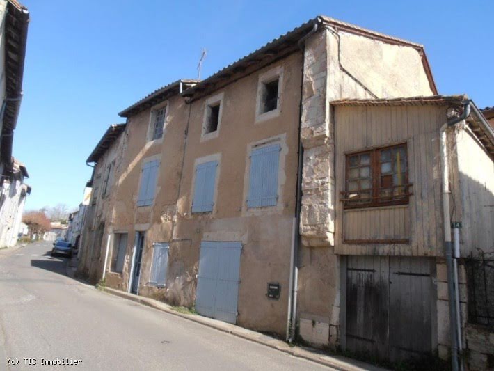 Vente maison 5 pièces 143 m² à Verteuil-sur-Charente (16510), 86 000 €