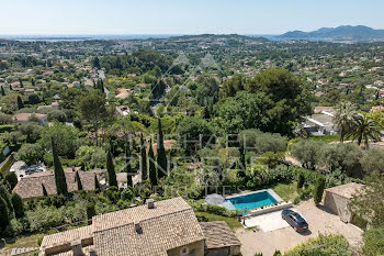 villa à Mougins (06)