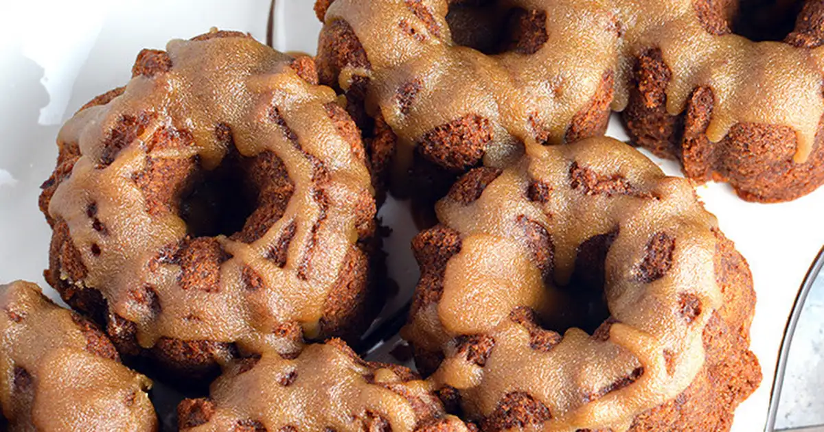 Christmas Mini Bundt Cakes - Two Sisters