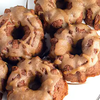 Hummingbird Mini Bundt Cakes