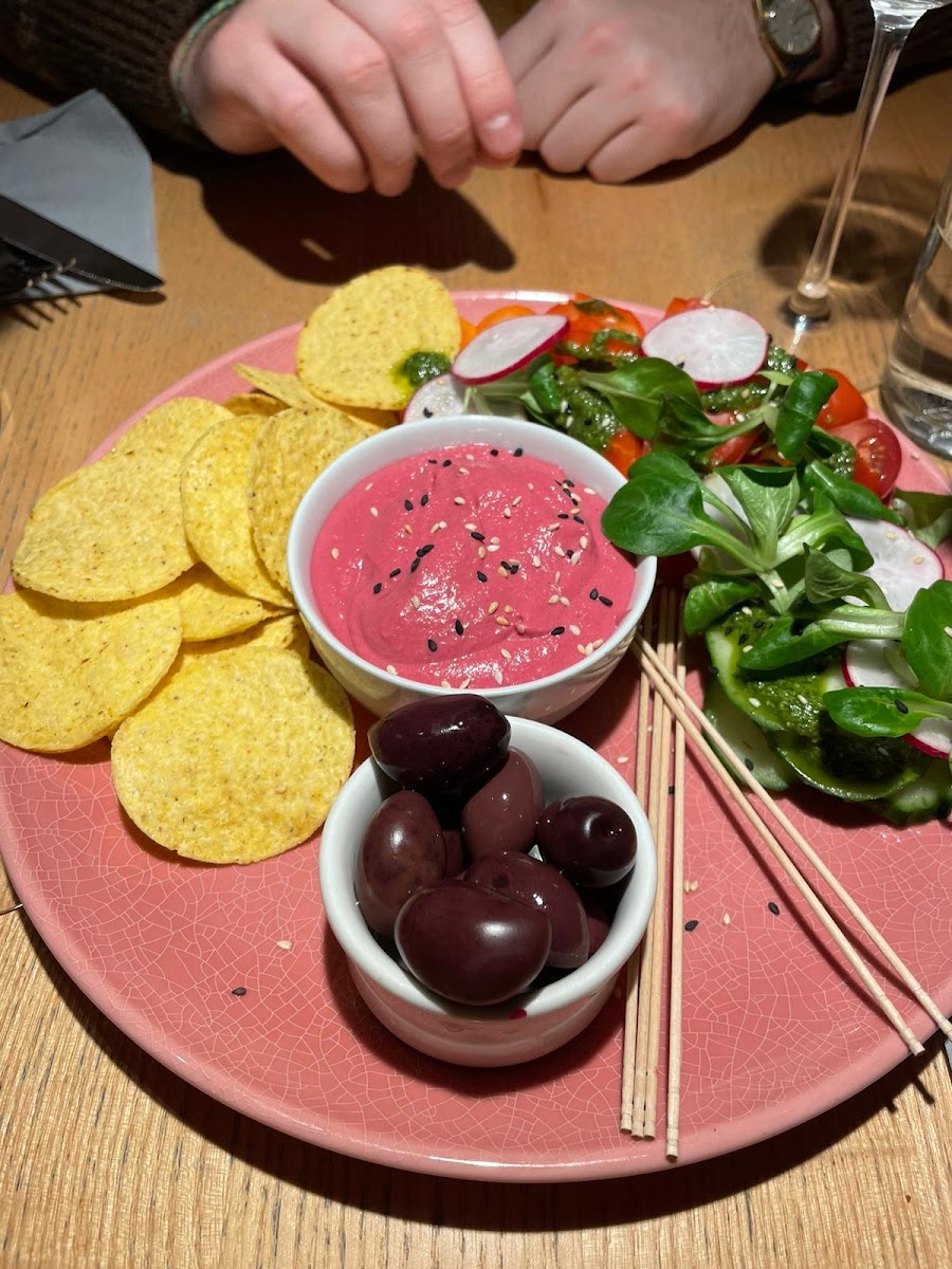 Pink hummus (gf)