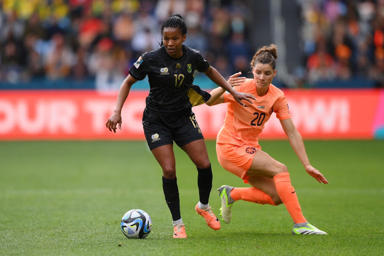 Jermain Seoposwenwe controls the ball against Dominique Janssen of the Netherlands in their Women's World Cup last 16 match at Sydney Football Stadium on August 6 2023.