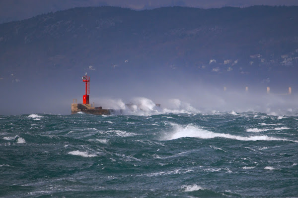 I colori del mare agitato di Zak_2017