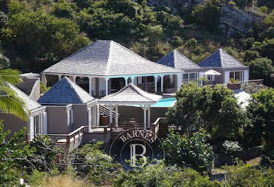 Villa with pool and terrace 2