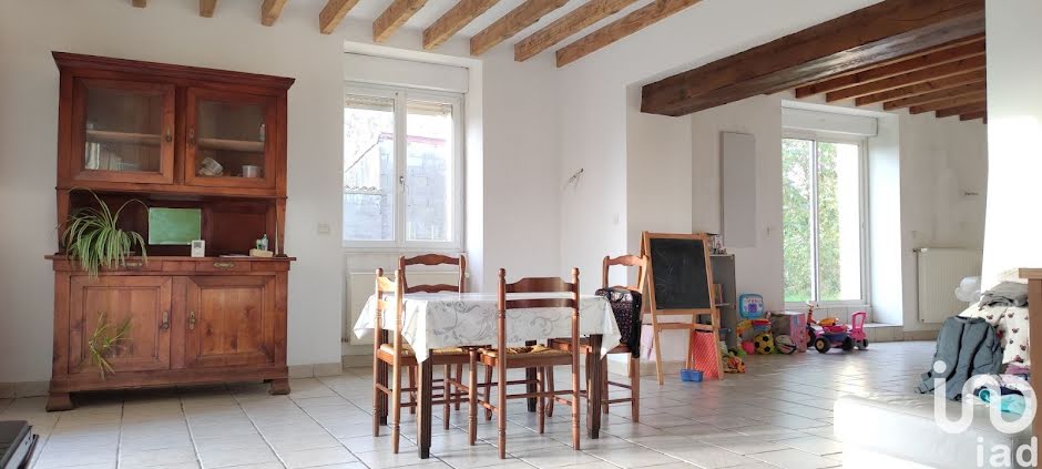 Vente maison 8 pièces 170 m² à Le Busseau (79240), 168 000 €