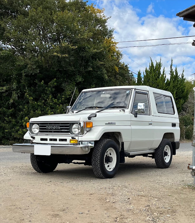 ランドクルーザー70のランドクルーザー70・HZJ73・トヨタ・ランクル70・ランドクルーザーに関するカスタム事例の投稿画像1枚目