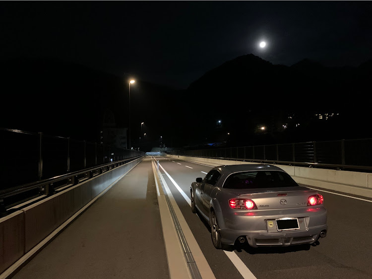 RX-8のRXｰ8・深夜に一人で・夜のドライブ・ジャパン峠プロジェクトに関するカスタム事例の投稿画像3枚目