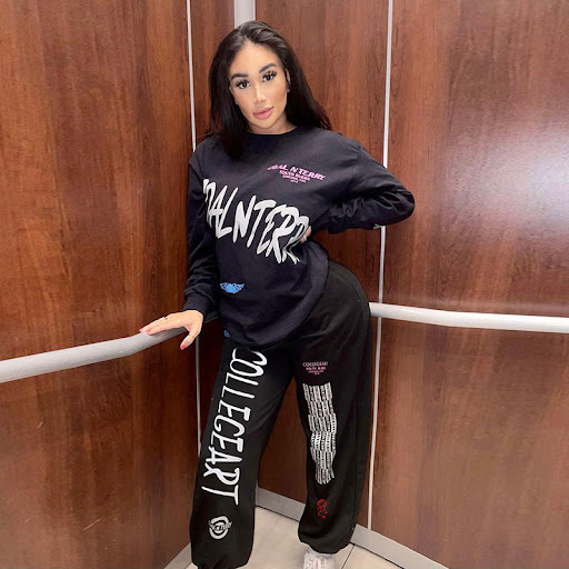 Title 4, Graffiti Letter Print Bouquet Foot Guard Pants ...