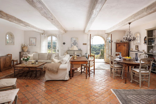 Villa avec piscine et terrasse 5