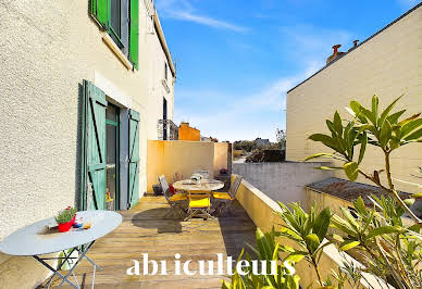 House with garden and terrace 19