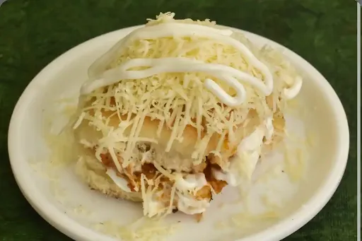 Gujrati Cheese Dabeli