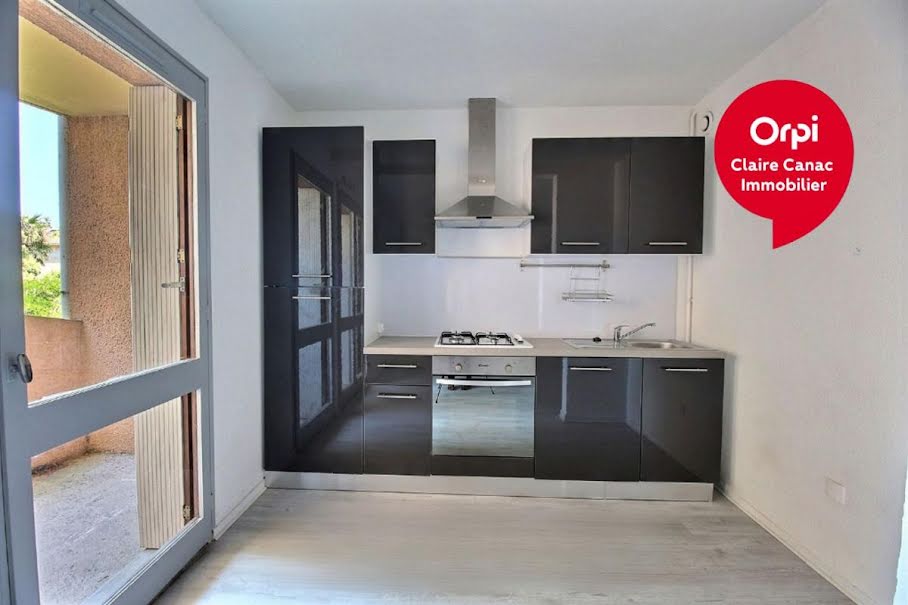 Location  appartement 1 pièce 31 m² à Castres (81100), 375 €