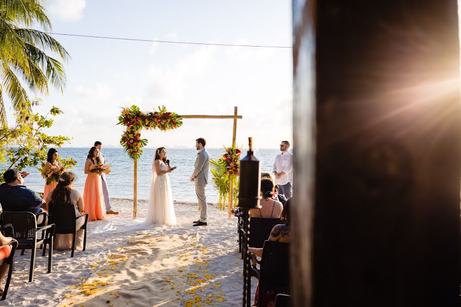 Fotografo di matrimoni Elvis Aceff (elvisaceff). Foto del 21 aprile 2022