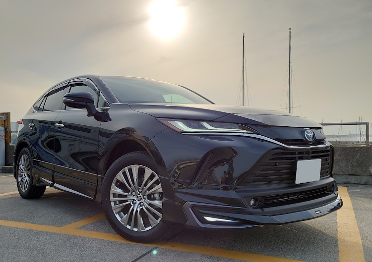 ハリアーの改良型ハリアー・夕焼けと愛車・ハリアーに関するカスタム事例の投稿画像1枚目